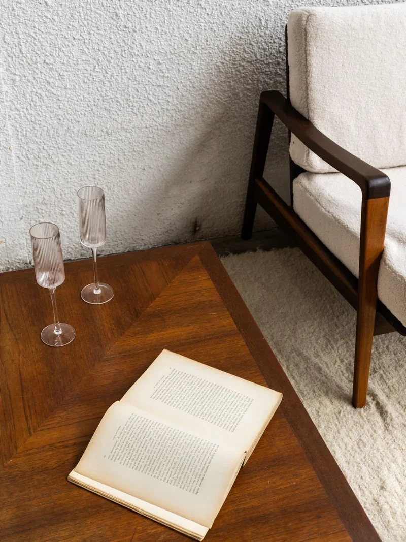 Donna, la table basse en bois N°223