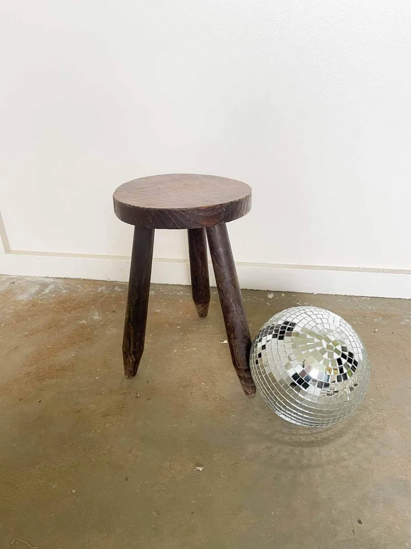Regis, le tabouret en bois N°41