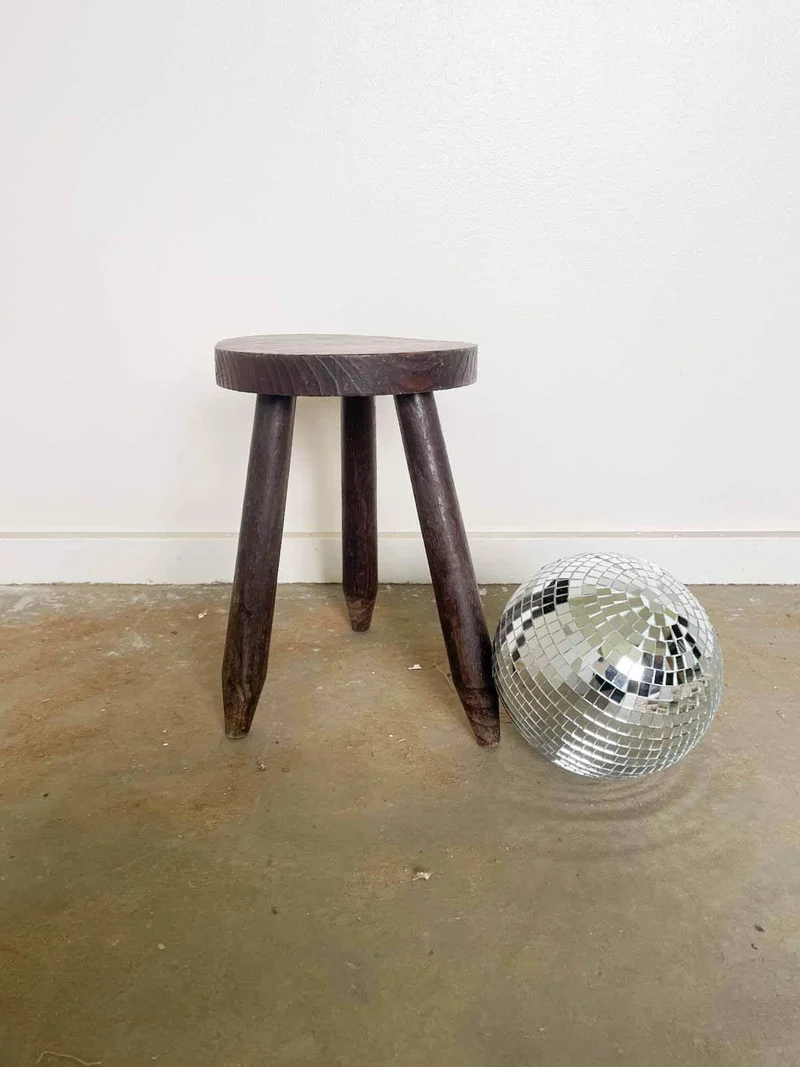 Regis, le tabouret en bois N°41