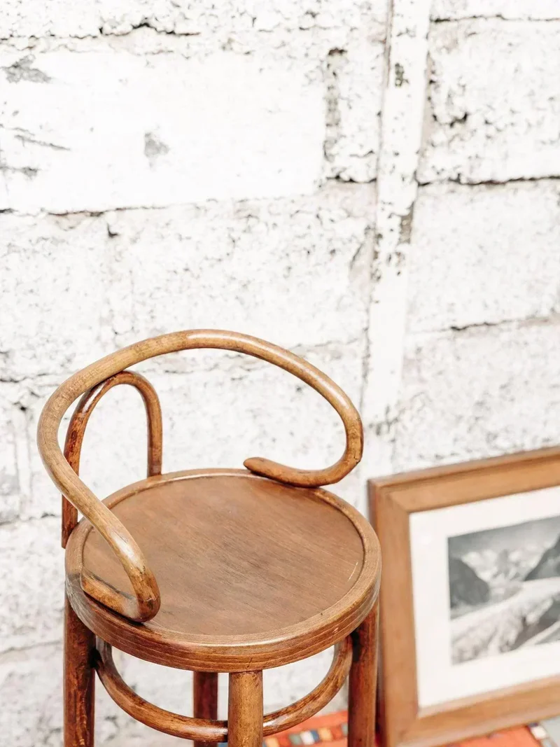 Ernestine, la chaise haute en bois N°25