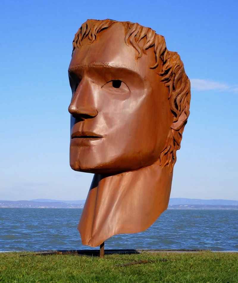 Casa Padrino XXL Stahl Garten Deko Skulptur Kopf Rost H. 213 cm