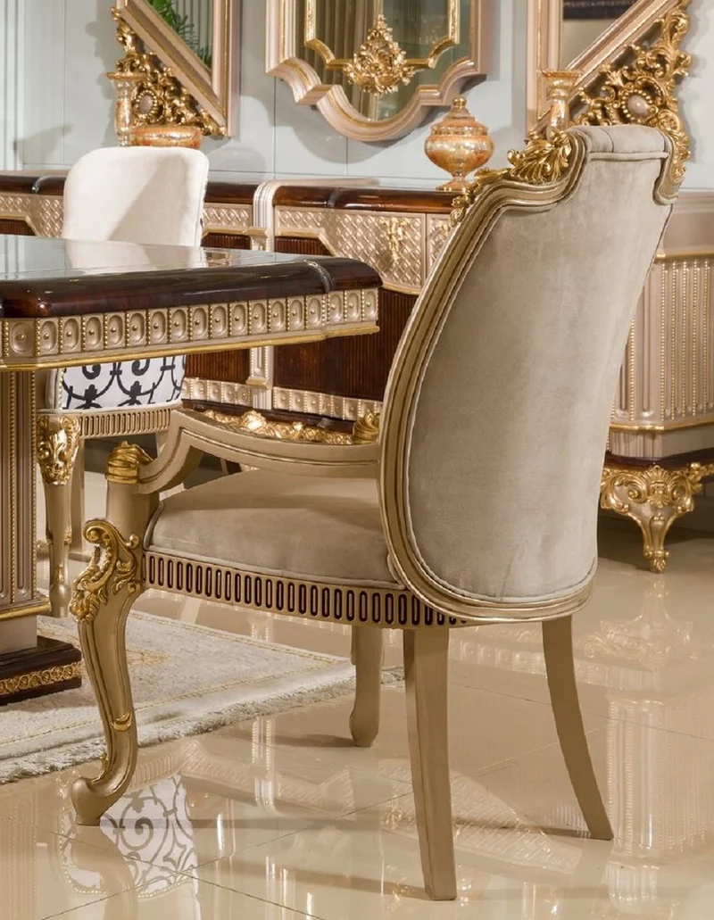 Casa Padrino Luxus Barock Esszimmer Stuhl mit Armlehnen Grau / Gold H. 100 cm