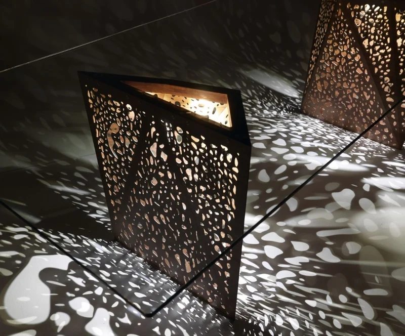 Casa Padrino Luxus Esstisch mit Glasplatte und LED Beleuchtung Braun 250 cm - Made in Italy