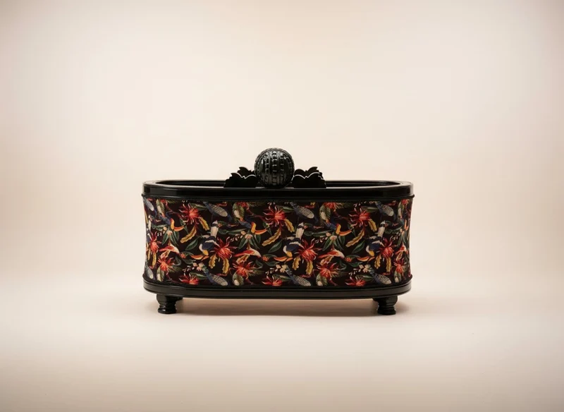 Pompöös by Casa Padrino Luxus Barock Hunde & Katzenbett Bunt / Schwarz