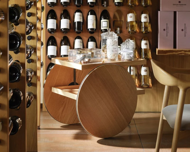 Casa Padrino Luxus Beistelltisch mit Rädern Naturfarben / Schwarz - Made in Italy
