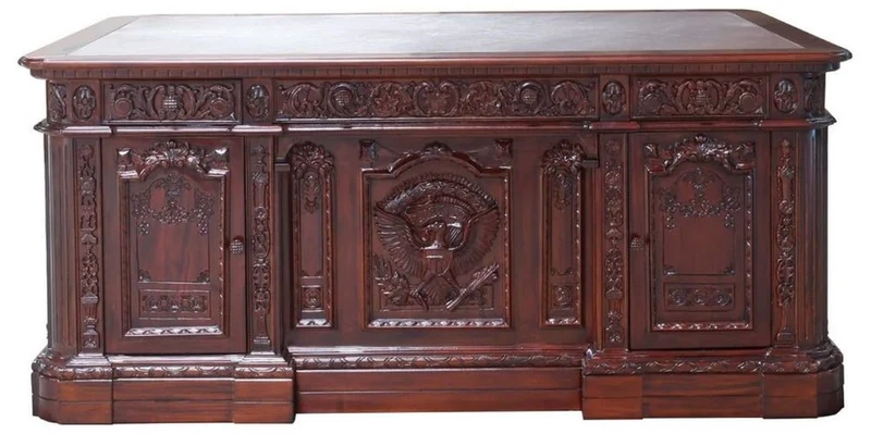 Casa Padrino Luxus Barock Mahagoni Schreibtisch Dunkelbraun / Braun 185 x 125 x H. 83 cm - Prunkvoller Barockstil Massivholz Bürotisch - Mahagoni Büro Möbel - Barock Büro Möbel