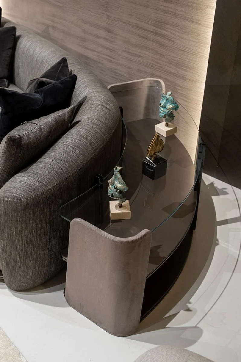 Casa Padrino Luxus Regalschrank Grau / Dunkelbraun / Bronze 141,45 x 105,41 x H. 61,5 cm - Gebogener Schrank mit Glasplatte - Wohnzimmer Möbel - Hotel Möbel - Luxus Möbel