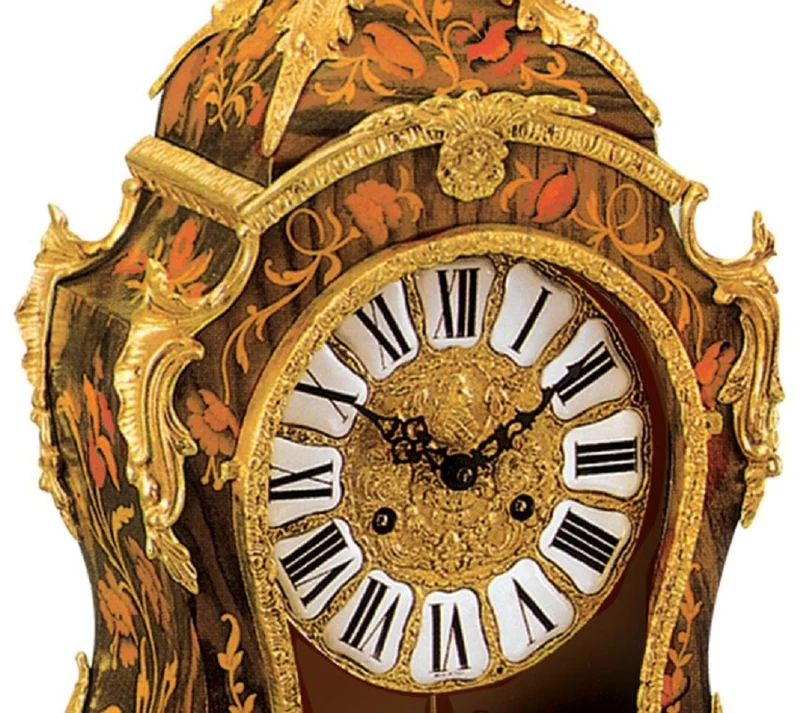 Casa Padrino Luxus Barock Tischuhr Braun / Mehrfarbig / Gold - Prunkvolle Barockstil Uhr - Handgeschnitzte Barock Schreibtischuhr - Luxus Qualität - Made in Italy