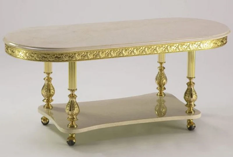 Casa Padrino Luxus Barock Couchtisch Creme / Gold 120 x 50 x H. 43 cm - Ovaler Barockstil Wohnzimmertisch mit Marmor Tischplatten und Rollen - Barock Möbel - Luxus Qualität - Made in Italy