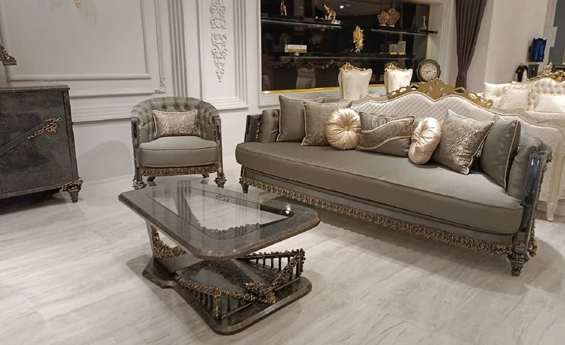 Casa Padrino Luxus Barock Couchtisch mit Glasplatte Grau / Gold - Rechteckiger Wohnzimmertisch im Barockstil - Barock Möbel - Luxus Möbel im Barockstil - Barock Einrichtung - Edel & Prunkvoll