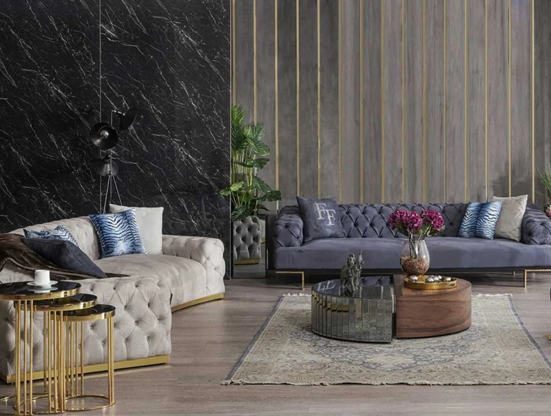 Casa Padrino Luxus Chesterfield Sofa Grau / Gold 380 x 100 x H. 72 cm - Gebogenes Wohnzimmer Sofa - Hotel Sofa - Wohnzimmer Möbel - Chesterfield Möbel - Luxus Möbel - Luxus Einrichtung