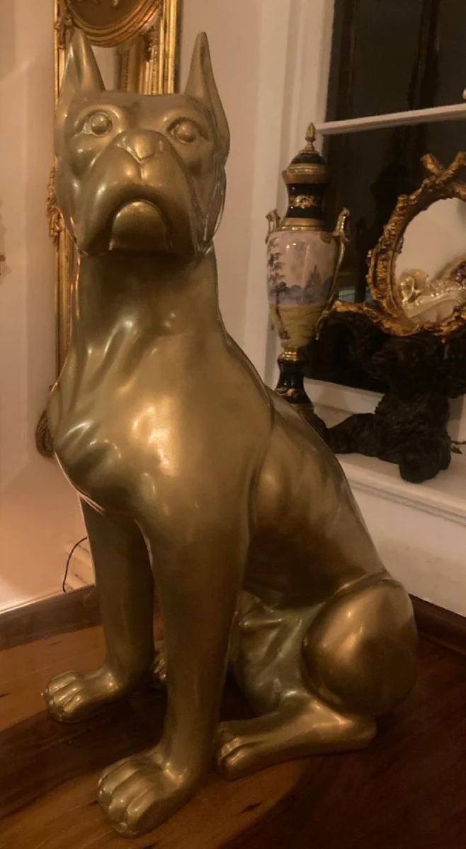 Casa Padrino Luxus Deko Figur Boxer Hund Gold H. 65 cm - Wetterbeständige Deko Skulptur - Wohnzimmer Deko - Garten Deko - Luxus Deko Tierfigur