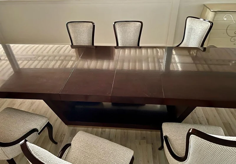 Casa Padrino Luxus Art Deco Esszimmer Set Beige / Braun / Gold - 1 Ausziehbarer Esstisch & 6 Esszimmerstühle - Luxus Esszimmer Möbel - Art Deco Esszimmer Möbel - Luxus Qualität - Made in Italy