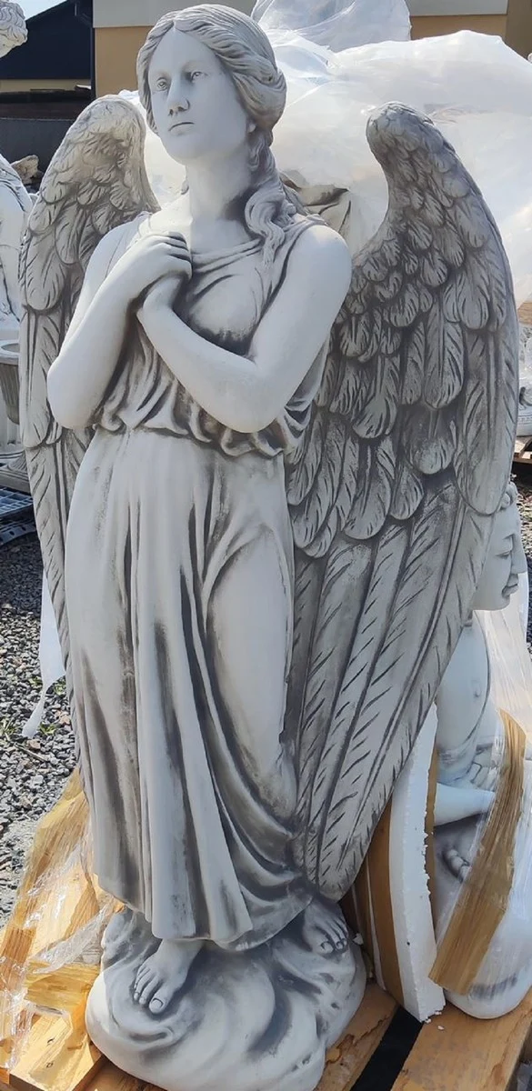 Casa Padrino Jugendstil Garten Deko Skulptur Engel Grau H. 140 cm - Elegante Garten Deko Stein Figur - Barock & Jugendstil Garten Deko Accessoires - Garten Deko Stein Skulpturen