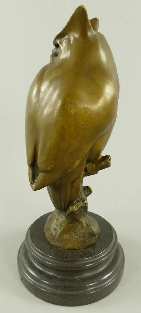 Casa Padrino Luxus Bronze Deko Figur Eule auf Marmorsockel Bronze / Schwarz 14 x 14 x H. 30 cm - Bronze Deko Skulptur - Schreibtisch Deko - Deko Accessoires - Luxus Accessoires