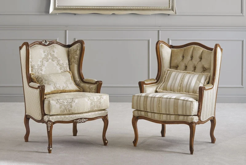 Casa Padrino Luxus Barock Ohrensessel Gold / Creme / Braun - Handgefertigter Barockstil Wohnzimmer Sessel mit Streifen - Luxus Wohnzimmer Möbel im Barockstil - Luxus Qualität - Made in Italy