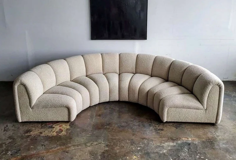 Casa Padrino Luxus Sofa Beige 330 x 170 x H. 76 cm - Gebogenes Wohnzimmer Sofa - Halbrundes Sofa - Wohnzimmer Möbel - Hotel Möbel - Luxus Möbel - Luxus Einrichtung - Wohnzimmer Einrichtung