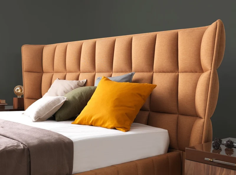 Casa Padrino Luxus Schlafzimmer Set Hellbraun / Braun - 1 Doppelbett mit Kopfteil & 2 Nachtkommoden - Luxus Schlafzimmer Möbel - Luxus Schlafzimmer Einrichtung