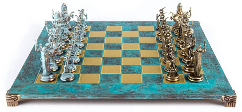Casa Padrino Luxus Schach Set Türkis / Messing 54 x 54 cm - Griechisches Schachspiel - Messing Schachbrett mit Schachfiguren - Luxus Deko Accessoires - Luxus Schachspiele