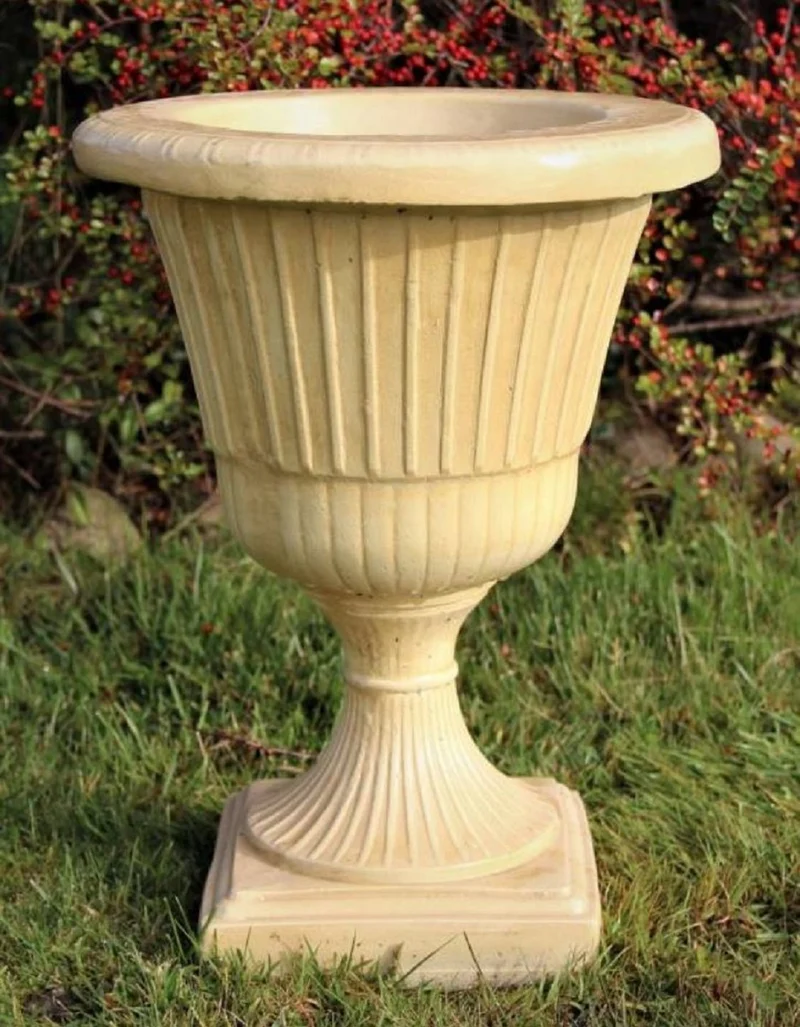 Casa Padrino Barock Garten Deko Blumentopf Sandfarben Ø 39 x H. 52 cm - Runder Pflanzentopf im Barockstil - Barock Garten Deko - Barock Terrassen Deko - Barock Deko Accessoires