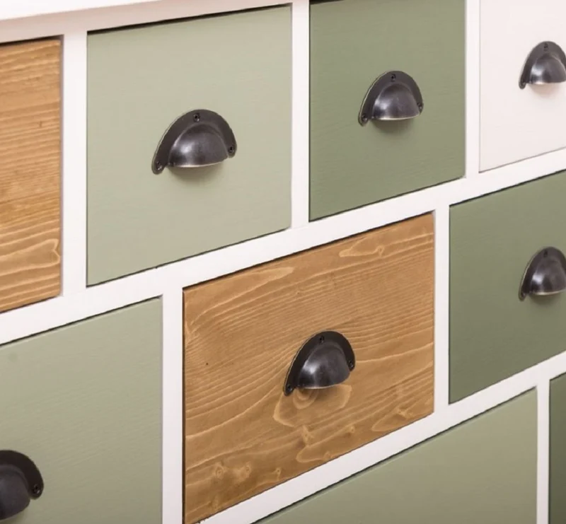 Casa Padrino Landhausstil Kommode Weiß / Grün / Naturfarben 180 x 48 x H. 95 cm - Massivholz Schrank mit 19 Schubladen - Landhausstil Möbel - Möbel im Landhausstil - Landhausstil Einrichtung