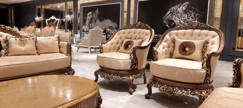 Casa Padrino Luxus Barock Wohnzimmer Sessel Gold / Braun / Gold - Handgefertigter Barockstil Sessel - Luxus Wohnzimmer Möbel im Barockstil - Barock Möbel - Edel & Prunkvoll