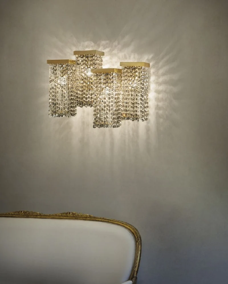 Casa Padrino Luxus Kristall Wandleuchte Messing 50 x 23 x H. 40 cm - Wohnzimmer Wandleuchte - Hotel Wandleuchte - Restaurant Wandleuchte - Luxus Leuchten - Luxus Qualität - Made in Italy