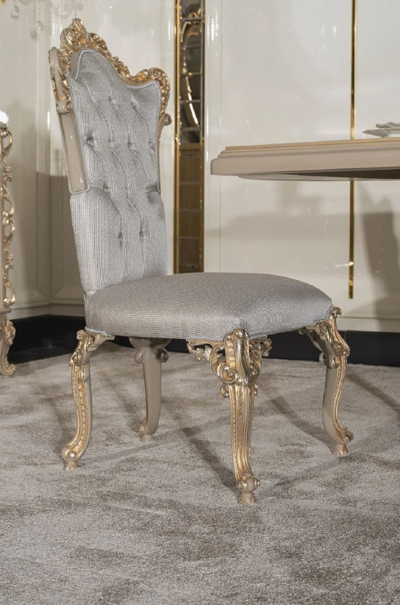 Casa Padrino Luxus Barock Esszimmer Stuhl 8er Set Silber / Grau / Gold - Prunkvolle Barockstil Küchen Stühle - Luxus Esszimmer Möbel im Barockstil - Barock Esszimmer Möbel - Barockstil Möbel