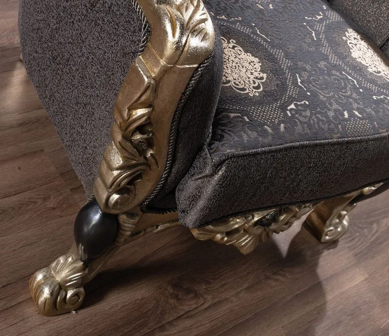Casa Padrino Luxus Barock Sessel Lila / Antik Gold / Schwarz - Prunkvoller Wohnzimmer Sessel mit elegantem Muster - Luxus Wohnzimmer Möbel im Barockstil - Barock Möbel - Barock Einrichtung