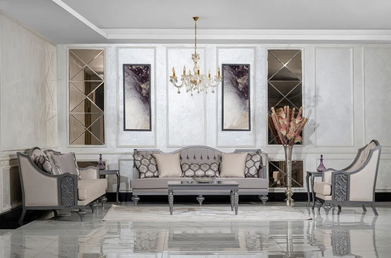 Casa Padrino Luxus Barock Wohnzimmer Sessel Beige / Grau - Handgefertigter Barockstil Sessel mit dekorativem Kissen - Luxus Wohnzimmer Möbel im Barockstil - Barock Möbel