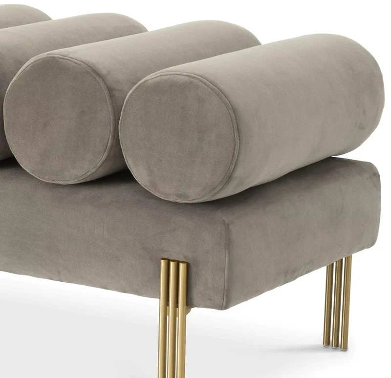 Casa Padrino Luxus Samt Sitzbank Grau / Messing 130 x 45 x H. 42 cm - Wohnzimmer Bank - Schlafzimmer Bank - Wohnzimmer Möbel - Schlafzimmer Möbel - Luxus Möbel - Luxus Einrichtung