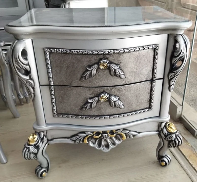 Casa Padrino Luxus Barock Nachtkommode Silber / Schwarz / Gold - Prunkvoller Barock Nachttisch mit 2 Schubladen - Luxus Schlafzimmer Möbel im Barockstil - Barock Möbel - Barock Einrichtung