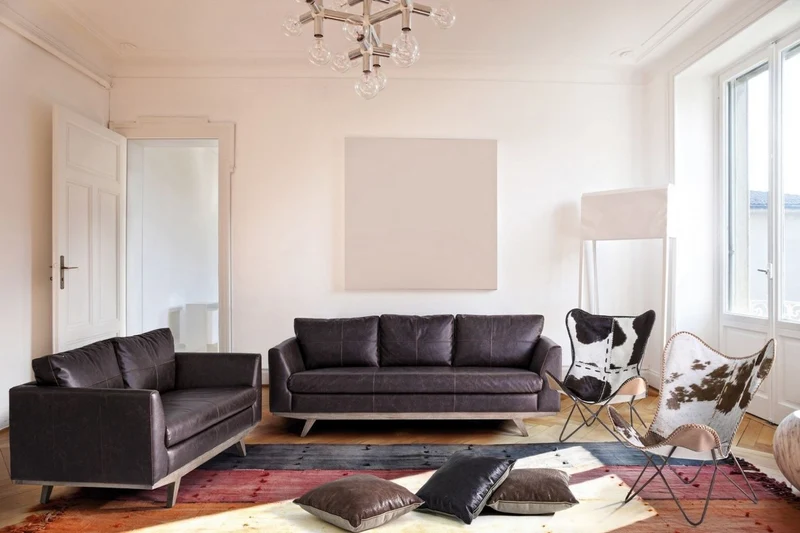 Casa Padrino Luxus Kunstleder 2er Sofa Dunkelbraun / Naturfarben 155 x 90 x H. 82 cm - Wohnzimmer Sofa - Wohnzimmer Möbel - Kunstleder Möbel - Luxus Möbel - Luxus Einrichtung