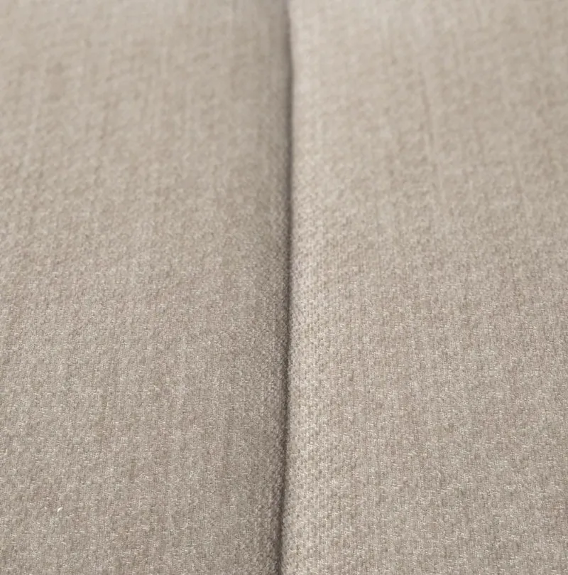 Casa Padrino Luxus Sofa Sandfarben 230 x 100 x H. 75 cm - Wohnzimmer Sofa mit 4 Kissen - Wohnzimmer Möbel - Luxus Möbel - Wohnzimmer Einrichtung - Luxus Einrichtung - Luxus Qualität