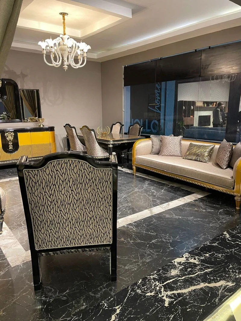 Casa Padrino Luxus Barock Sessel Gold / Schwarz / Gold - Prunkvoller Wohnzimmer Sessel - Barockstil Wohnzimmer Möbel - Luxus Möbel im Barockstil - Barock Einrichtung - Edel & Prunkvoll