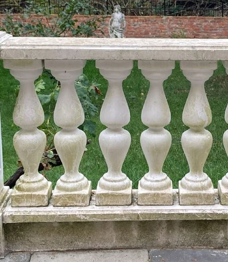Casa Padrino Barock Balustrade Weiß 100 x 25 x H. 82 cm - Massives Barockstil Stein Geländer aus feinstem Beton - Garten & Terrassen Balustraden im Barockstil