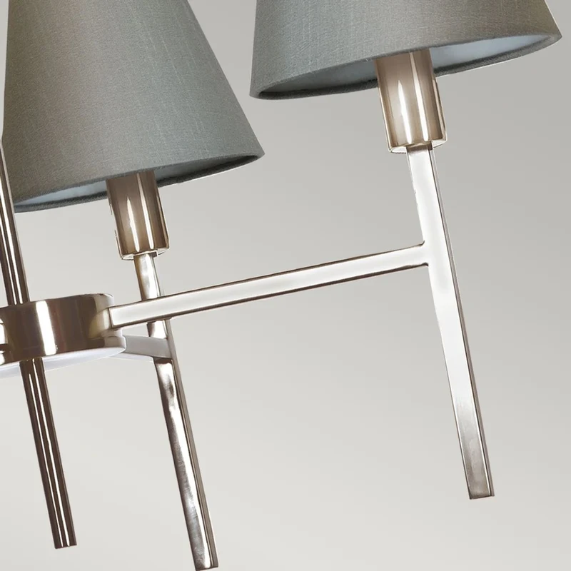 Casa Padrino Luxus Kronleuchter Silber / Grau Ø 61,8 x H. 44,5 cm - Runder Metall Kronleuchter mit Lampenschirmen - Wohnzimmer Kronleuchter - Luxus Leuchten - Luxus Möbel - Luxus Interior
