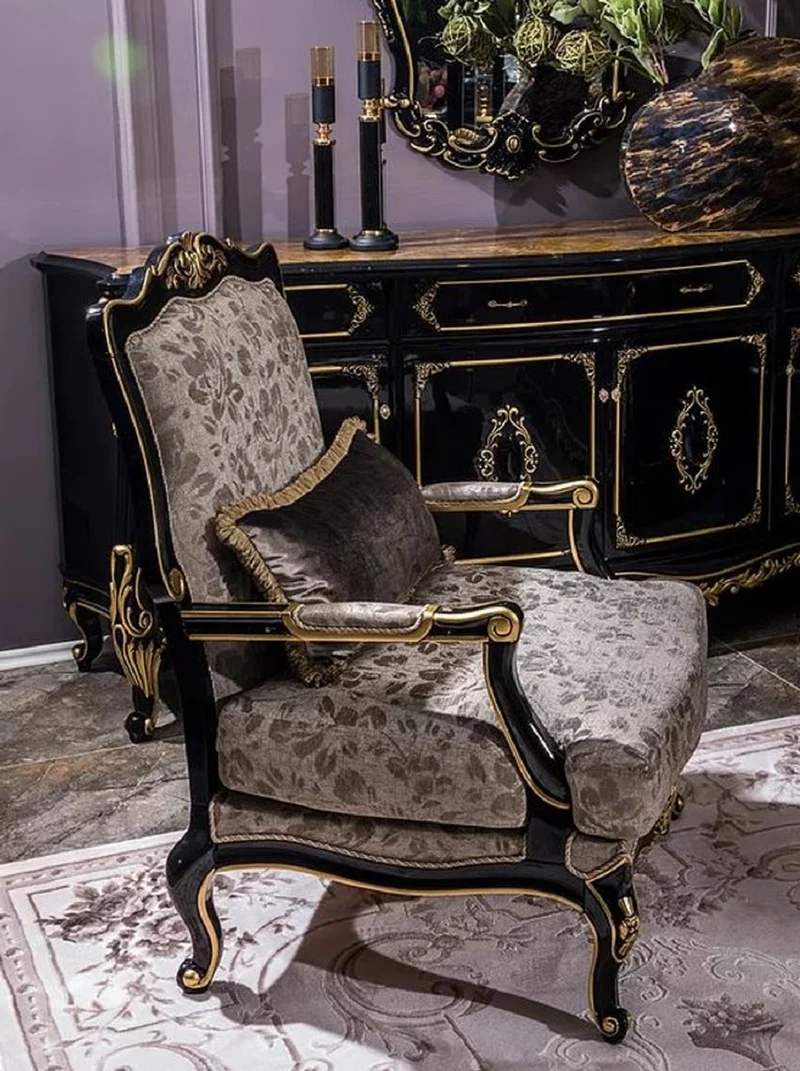 Casa Padrino Luxus Barock Wohnzimmer Set Silber / Schwarz / Gold - 2 Barock Sofas & 2 Barock Sessel & 1 Barock Couchtisch - Wohnzimmer Möbel im Barockstil - Barock Möbel - Barock Einrichtung