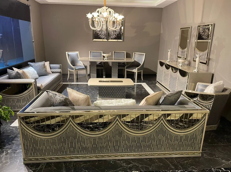 Casa Padrino Luxus Art Deco Massivholz Sideboard Creme / Gold - Massivholz Schrank mit 4 Türen - Art Deco Möbel - Luxus Möbel - Luxus Einrichtung - Luxus Qualität