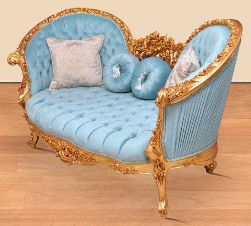 Casa Padrino Barock Sofa Hellblau / Gold - Handgefertigtes Wohnzimmer Sofa im Barockstil - Prunkvolle Barock Wohnzimmer Möbel