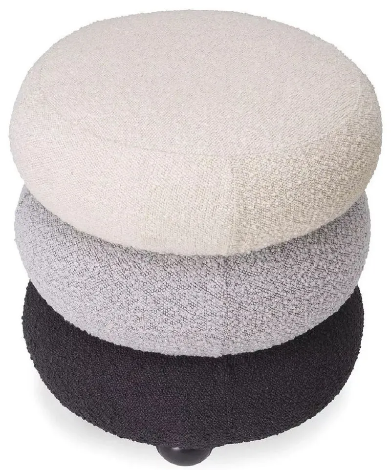 Casa Padrino Luxus Hocker Creme / Grau / Schwarz Ø 43 x H. 49,5 cm - Runder Wohnzimmer Sitzhocker - Gepolsterter Rundhocker - Wohnzimmer Möbel - Luxus Möbel - Luxus Einrichtung - Möbel Luxus