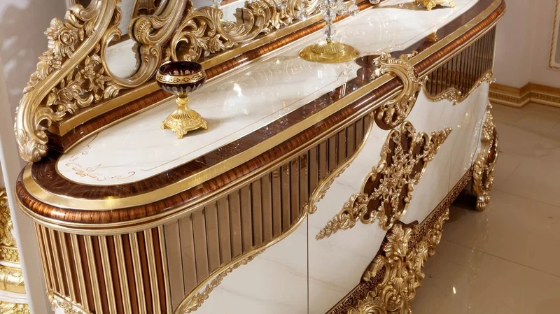 Casa Padrino Luxus Barock Möbel Set Weiß / Braun / Gold - 1 Barock Sideboard mit 4 Türen & 1 Barock Wandspiegel - Handgefertigte Barock Möbel - Edel & Prunkvoll
