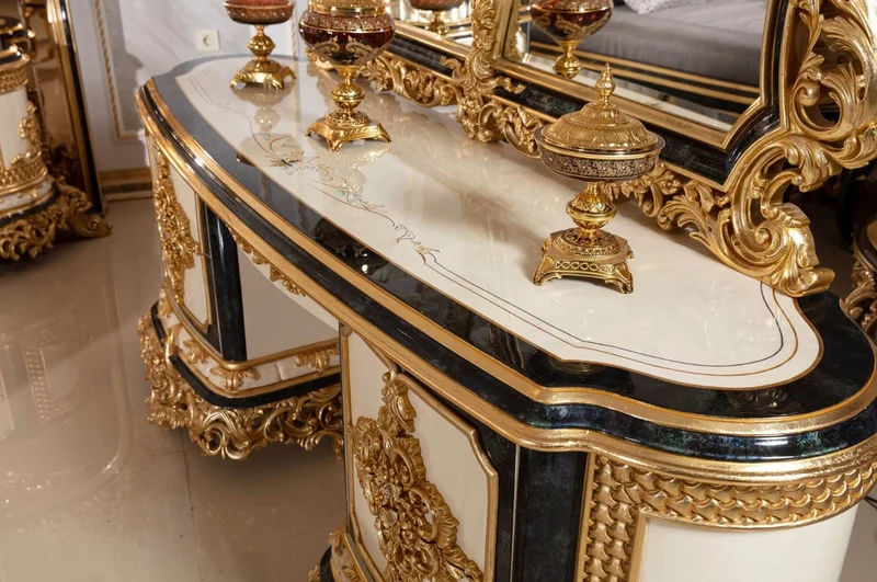 Casa Padrino Luxus Barock Schlafzimmer Set Weiß / Blau / Gold - 1 Barock Schminkkommode mit 5 Schubladen & 1 Barock Spiegel & 1 Barock Hocker - Barock Schlafzimmer Möbel - Edel & Prunkvoll