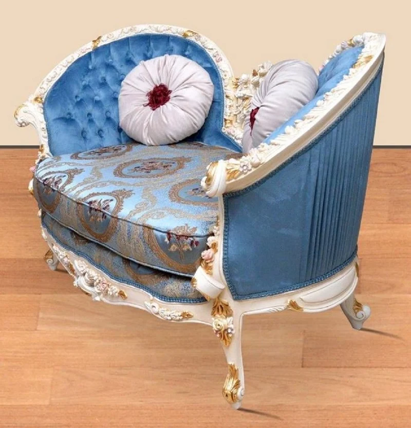 Casa Padrino Barock Sofa Blau Muster / Weiß / Gold - Handgefertigtes Wohnzimmer Sofa im Barockstil - Prunkvolle Barock Wohnzimmer Möbel