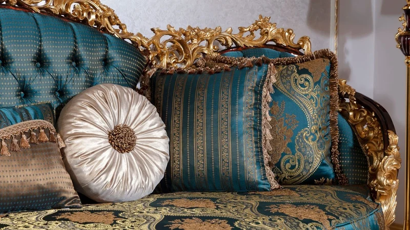 Casa Padrino Luxus Barock Sofa Blau / Beige / Braun / Gold - Prunkvolles Wohnzimmer Sofa mit elegantem Muster - Barock Wohnzimmer Möbel - Edel & Prunkvoll