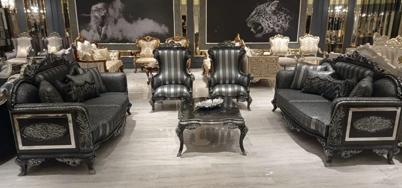 Casa Padrino Luxus Barock Wohnzimmer Set Grau / Schwarz / Silber - 2 Barock Sofas & 2 Barock Sessel & 1 Barock Couchtisch - Barock Wohnzimmer Möbel