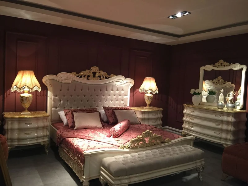 Casa Padrino Luxus Barock Nachtkommode Weiß / Gold - Handgefertigter Barock Nachttisch mit 2 Schubladen - Barock Schlafzimmer Möbel