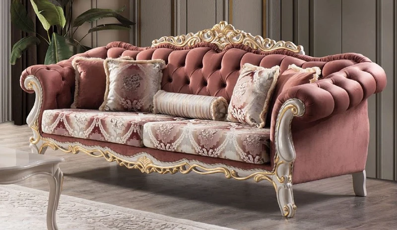 Casa Padrino Luxus Barock Sofa Rot / Weiß / Gold - Prunkvolles Wohnzimmer Sofa mit elegantem Muster und dekorativen Kissen - Wohnzimmer Möbel im Barockstil