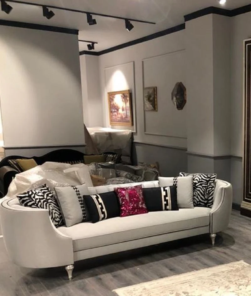 Casa Padrino Luxus Barock Sofa Silber / Antik Silber - Handgefertigtes Wohnzimmer Sofa - Edle Barock Wohnzimmer Möbel