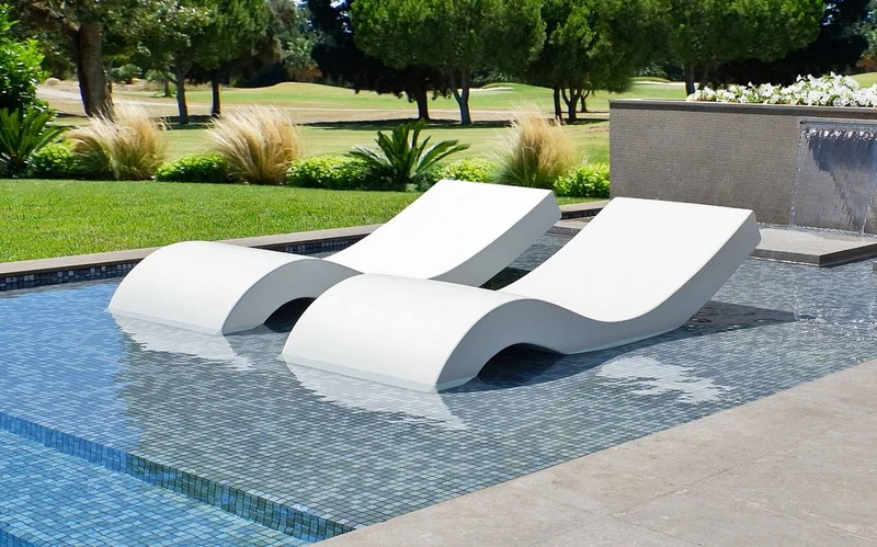 Casa Padrino Luxus Poolliege Matt Weiß 180 x 70 x H. 62,5 cm - Wetterfeste Gartenliege - Pool & Hotel Möbel